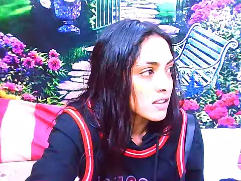IndianPretty14u2Luv online show from May 4, 5:03 am
