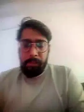 Snapshot of Ajju121092 chatting on February 4, 3:01 am Ajju121092 online show from February 4, 3:01 am