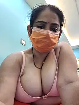 diyam4002 online show from February 2, 7:34 pm