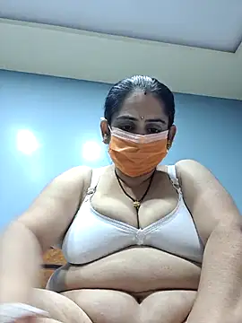 diyam4002 online show from February 9, 9:13 am