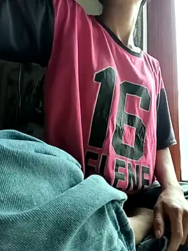 Snapshot of Hoa-tuylip chatting on April 15, 9:05 am Hoa-tuylip online show from April 15, 9:05 am