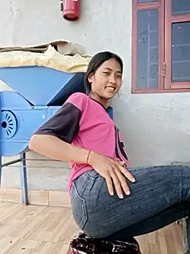 Snapshot of Hoa-tuylip chatting on May 15, 10:50 pm Hoa-tuylip online show from May 15, 10:50 pm