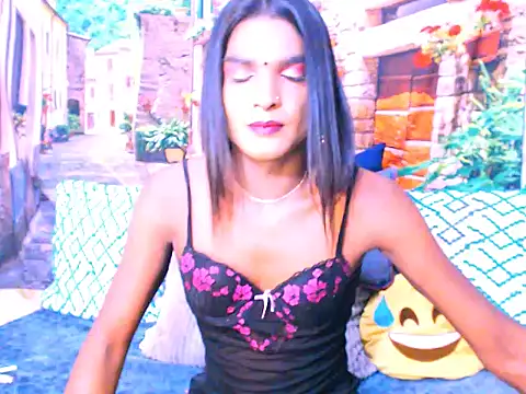 spicybarbie online show from February 12, 6:25 pm