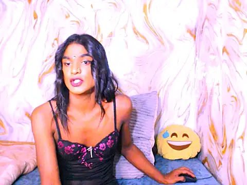 spicybarbie online show from April 28, 5:18 pm