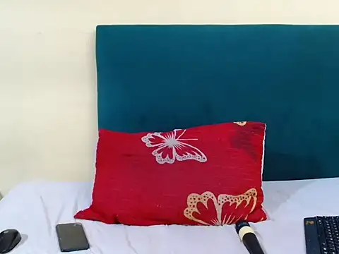 FreakyMelanin18 online show from February 17, 10:45 am