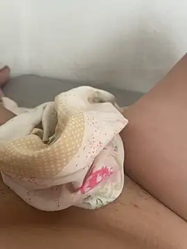 teubrinquedinho online show from February 6, 1:25 pm