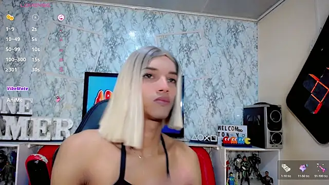 Samantha Ortega  online show from May 11, 12:00 pm