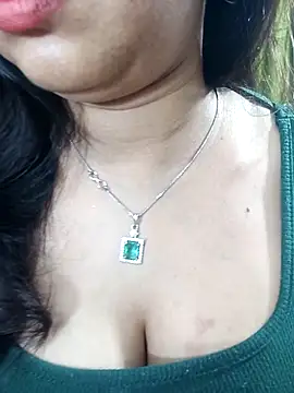 alinaarora online show from March 26, 6:52 am