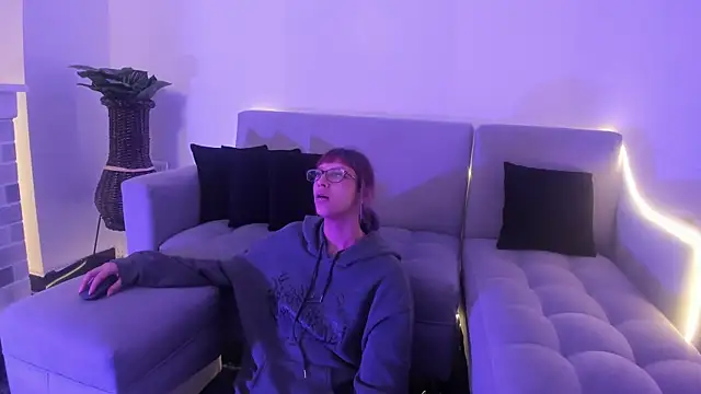 KatsuraRen online show from February 11, 1:05 pm