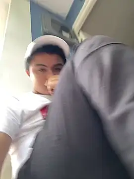 andresmahecha777 online show from March 21, 9:40 pm