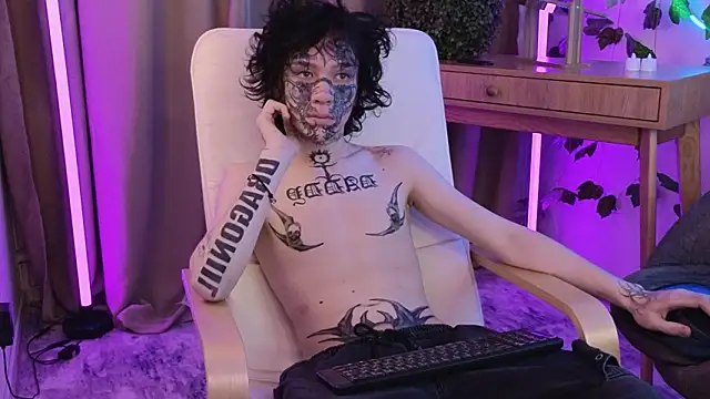 em0 b0y online show from February 1, 2:59 pm