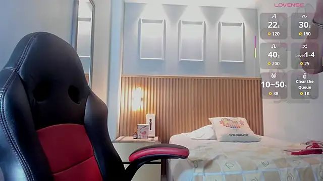 Snapshot of BONNIE_CH1 chatting on March 4, 12:44 pm BONNIE CH1 online show from March 4, 12:44 pm