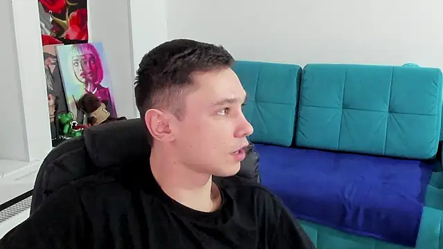 Snapshot of Alexmansuper chatting on March 7, 9:23 pm Alexmansuper online show from March 7, 9:23 pm