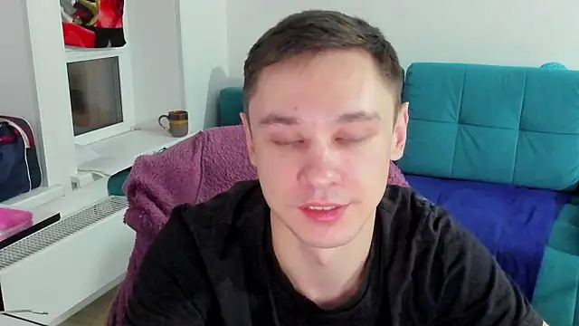 Snapshot of Alexmansuper chatting on March 10, 6:24 pm Alexmansuper online show from March 10, 6:24 pm