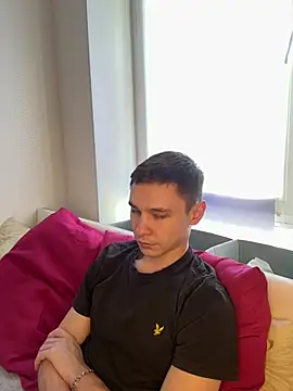 Snapshot of Alexmansuper chatting on March 12, 11:38 am Alexmansuper online show from March 12, 11:38 am