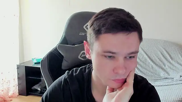 Snapshot of Alexmansuper chatting on March 26, 9:26 am Alexmansuper online show from March 26, 9:26 am