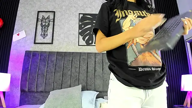 Snapshot of bliinkii_and_luka_ chatting on March 15, 12:55 pm bliinkii and luka online show from March 15, 12:55 pm