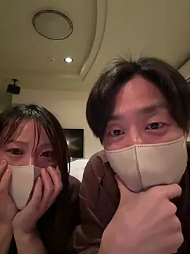 Snapshot of Sun_to_Moon01010 chatting on March 10, 12:59 am Sun to Moon01010 online show from March 10, 12:59 am