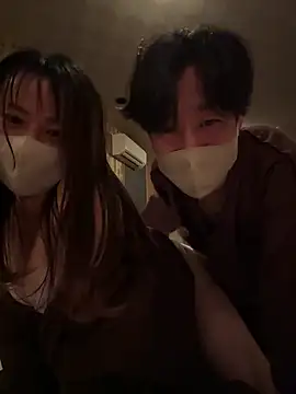 Snapshot of Sun_to_Moon01010 chatting on March 27, 2:17 pm Sun to Moon01010 online show from March 27, 2:17 pm