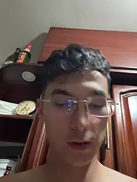 Snapshot of Cody_crown chatting on March 26, 4:40 am Cody crown online show from March 26, 4:40 am