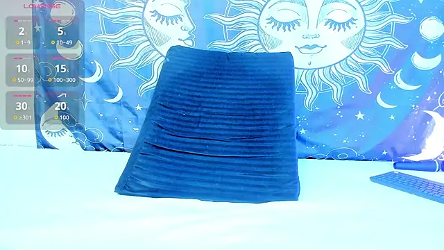 Snapshot of zanyx_ chatting on March 24, 3:17 pm zanyx online show from March 24, 3:17 pm