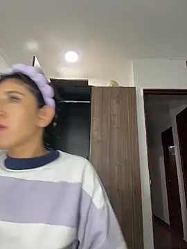 Violet rousse7 online show from February 18, 1:12 am