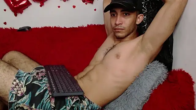 Snapshot of Caius_fox chatting on February 27, 11:21 am Caius fox online show from February 27, 11:21 am