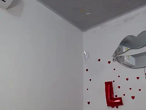 Snapshot of Caius_fox chatting on March 12, 12:33 pm Caius fox online show from March 12, 12:33 pm