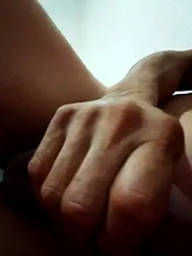 Snapshot of dilduarte26 chatting on February 26, 10:25 am dilduarte26 online show from February 26, 10:25 am