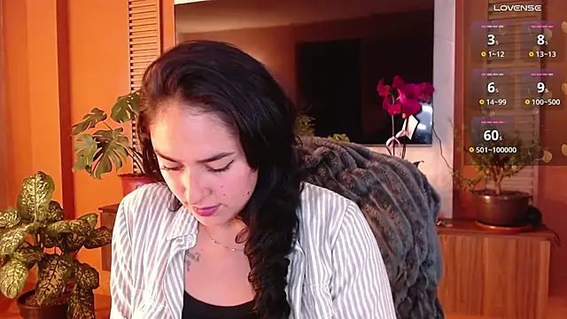 Snapshot of Iris_colette chatting on April 2, 12:08 am Iris colette online show from April 2, 12:08 am