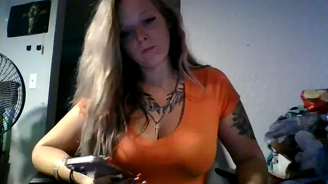 Gypsymomma17 online show from June 14, 12:08 am