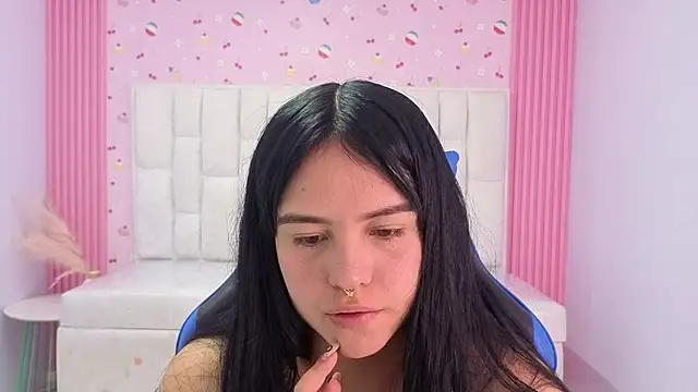 Snapshot of sarita_09_s chatting on July 6, 7:49 pm sarita 09 s online show from July 6, 7:49 pm