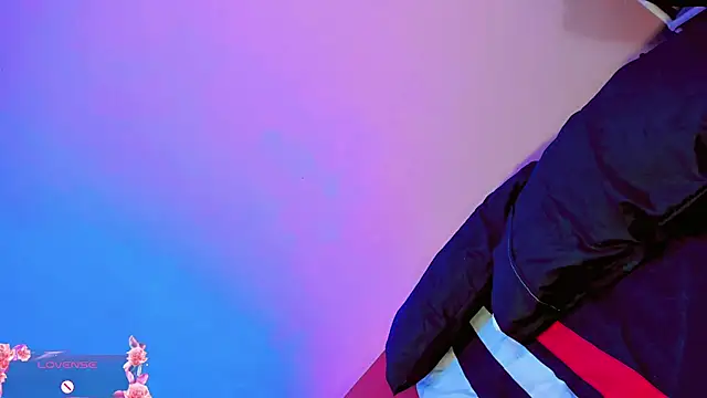 zoe rous2 online show from April 1, 1:41 pm