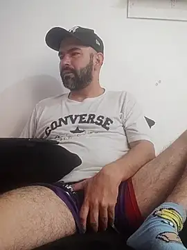 hairyandbigmann online show from February 2, 3:22 pm