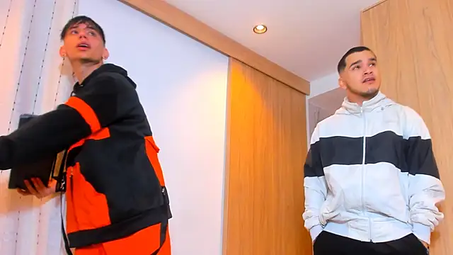 TheBatMansion online show from February 6, 10:24 pm