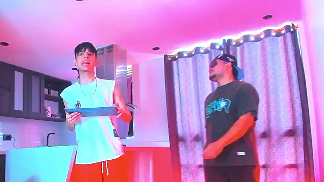 TheBatMansion online show from February 16, 8:05 pm