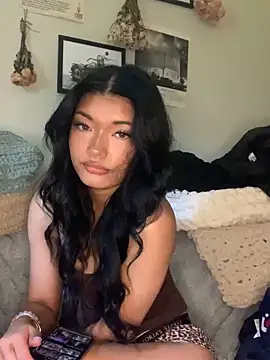 ellianajean online show from March 14, 8:47 pm