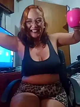 Snapshot of kuramaqueen chatting on March 28, 4:45 am kuramaqueen online show from March 28, 4:45 am