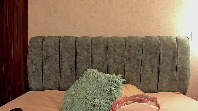 Snapshot of Aleera_Walton chatting on March 19, 7:07 pm Aleera Walton online show from March 19, 7:07 pm