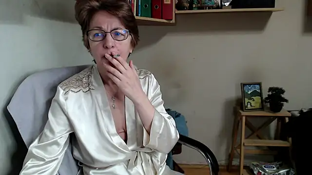 katemodel online show from January 19, 9:02 am