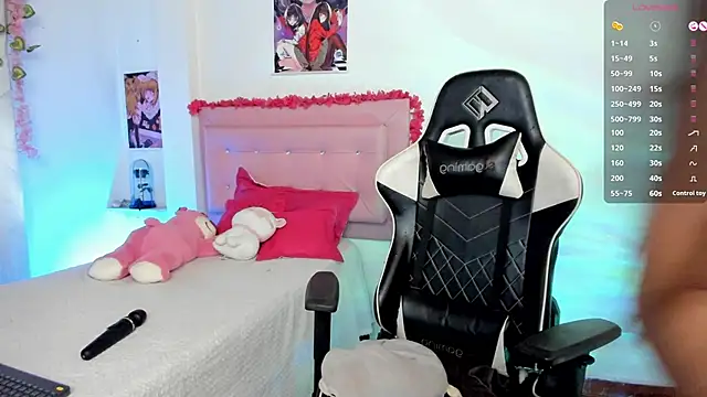 Lisaacute online show from February 18, 12:45 pm