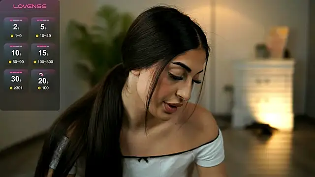 Snapshot of KassidyVibe chatting on April 16, 2:45 am KassidyVibe online show from April 16, 2:45 am