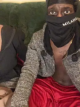 Snapshot of BadyAndShay5 chatting on April 2, 1:47 am BadyAndShay5 online show from April 2, 1:47 am