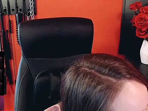  MissJaneWarren  online show from May 6, 4:12 pm