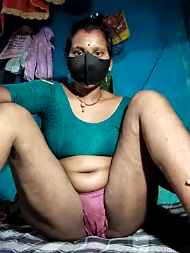 Snapshot of Chanchal_pande chatting on April 28, 10:37 pm Chanchal pande online show from April 28, 10:37 pm
