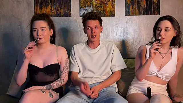 Three Some Dream online show from May 17, 5:53 pm