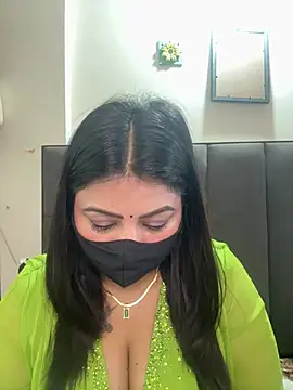 Snapshot of Myra_Desire69 chatting on February 4, 9:59 am Myra Desire69 online show from February 4, 9:59 am