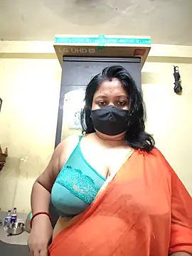Curvy Trisha online show from June 24, 3:11 pm