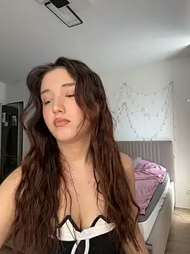 Anna Elfii online show from May 7, 5:57 am