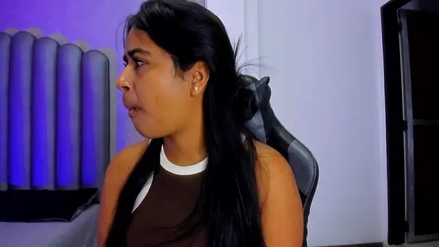 Snapshot of Shirleytaylor- chatting on March 9, 11:25 am Shirleytaylor- online show from March 9, 11:25 am